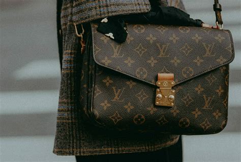 neppe louis vuitton tas bestellen|Louis Vuitton clothing.